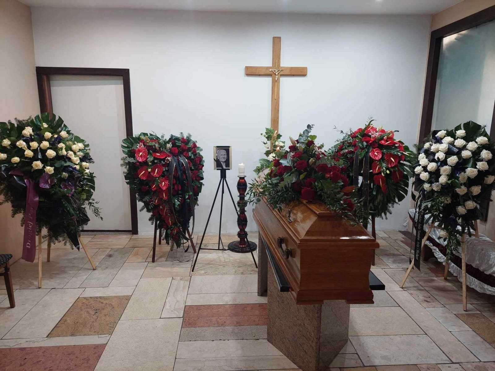 PHOTO-2025-11-15-19-04-40